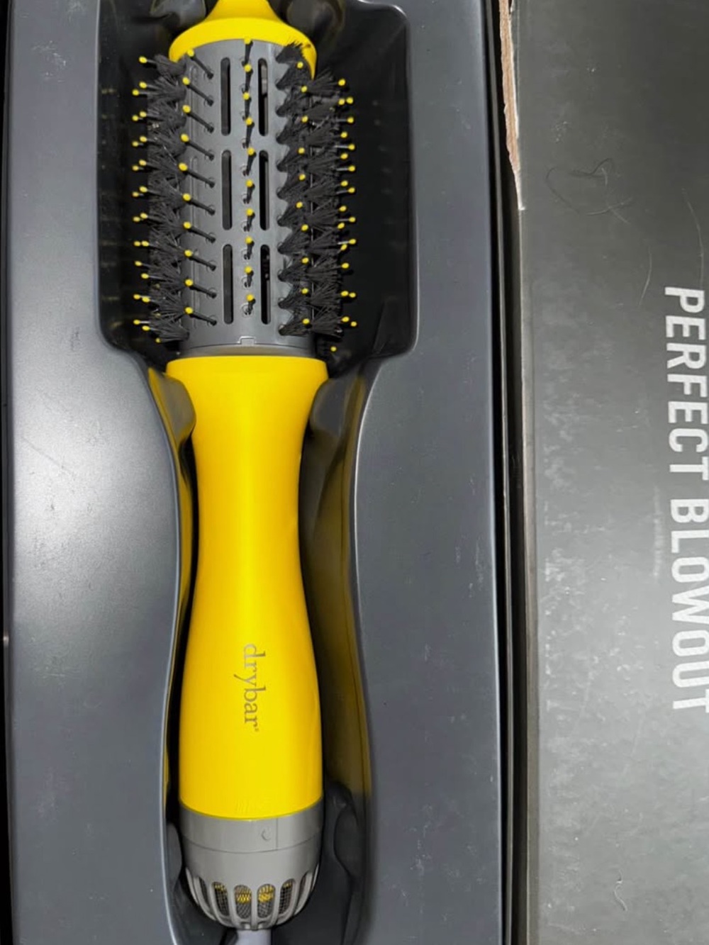 Drybar The Single Shot Round Blow Dryer Brush